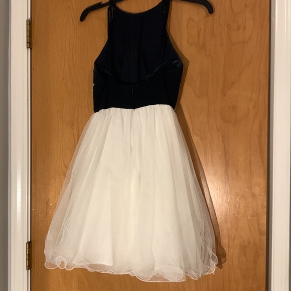 white and navy short homecoming or special occasion dress - Picture 3 of 3